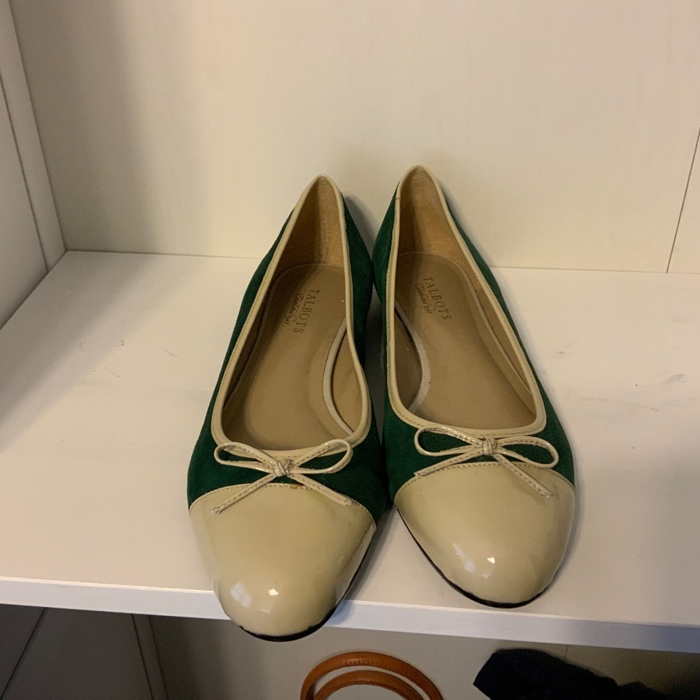 Talbots Ballet Flats Forest Green Suede and Tan Patent Leather sz 11B